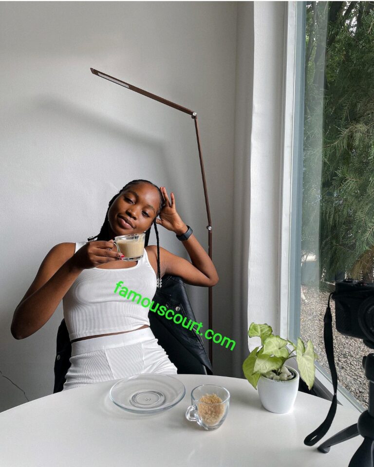 Amy Okoli Biography, Age, Parents, Sister, Height, Instagram, YouTube, Podcast, Net Worth.